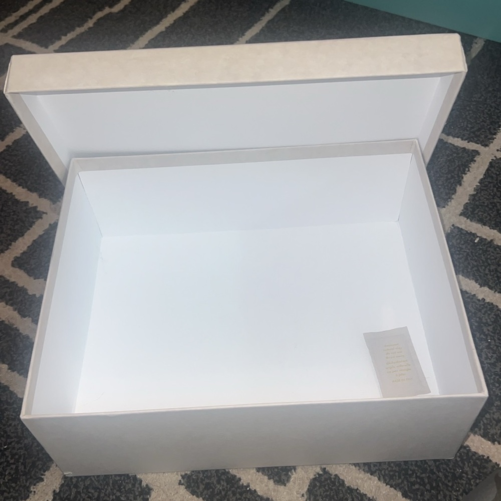 Jimmy Choo White Box - Picture 10 of 10